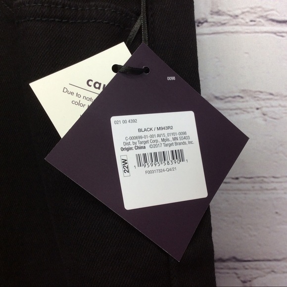 Ava & Viv Jean Shorts Women’s Plus Sz 22W Blk High Rise Cutoff Distressed Ripped - Picture 6 of 9